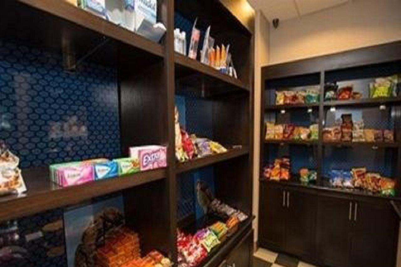 Hampton Inn & Suites Oklahoma City Airport Kültér fotó