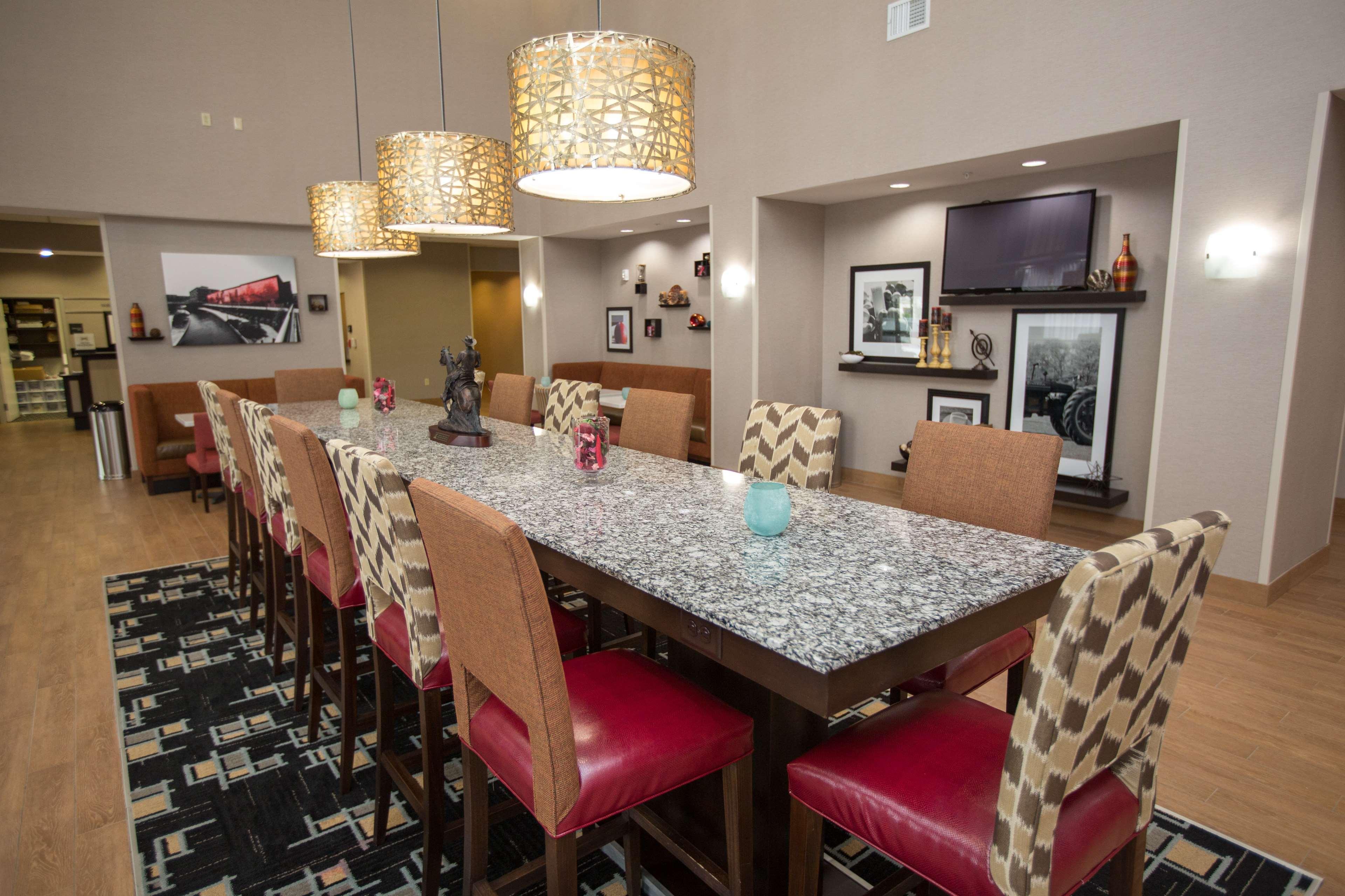 Hampton Inn & Suites Oklahoma City Airport Kültér fotó